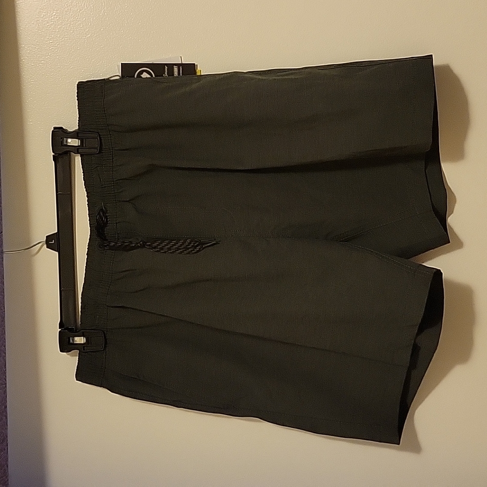 NWT: Burnside Hybrid Series Land + Sea Short